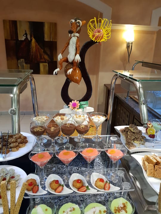 Dessert Buffet  Premier Le Reve Hotel & Spa
