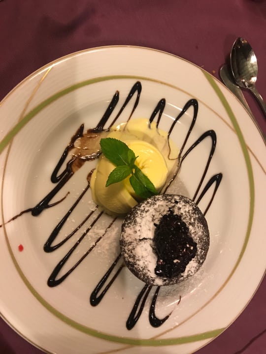 Gastro Limak Lara Deluxe Hotel & Resort