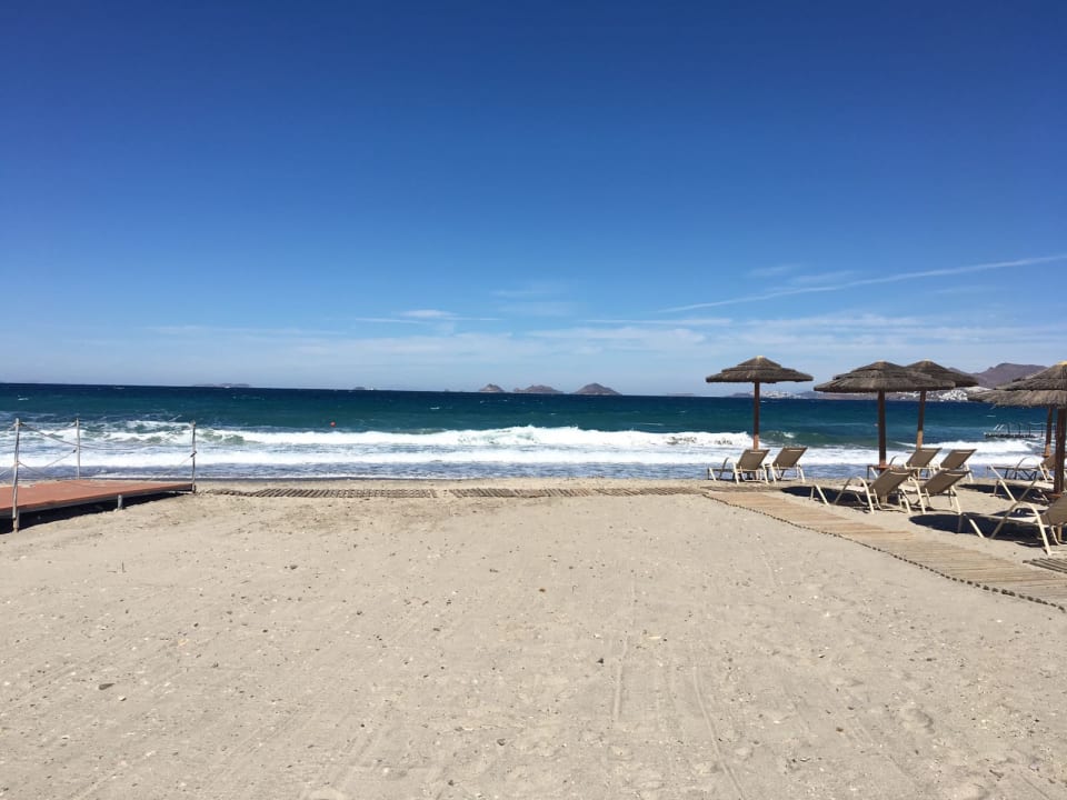 Strand Blue Lagoon Resort