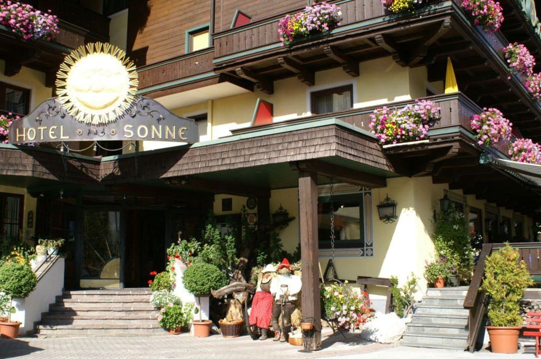Eingangsbereich Hotel DIE SONNE