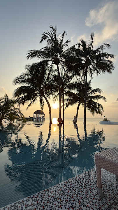 Pool OZEN LIFE MAADHOO