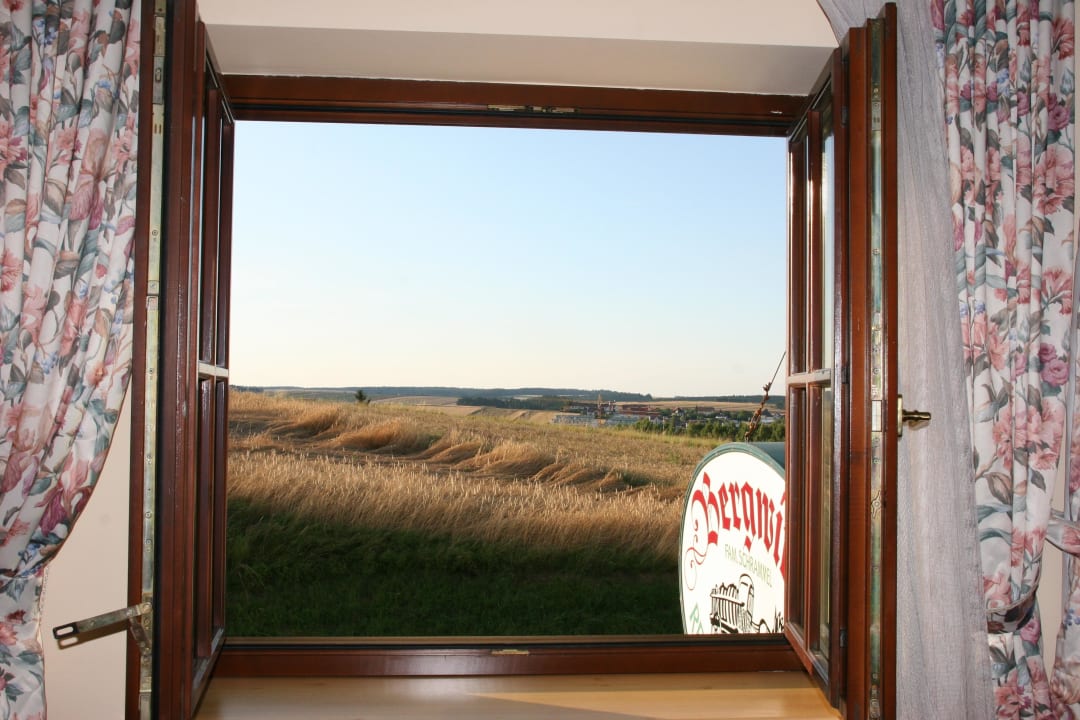 Blick (Zimmer Vorne) Mohnhotel & Bergwirt Schrammel