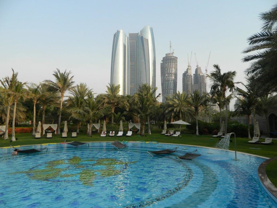 Pool Emirates Palace Mandarin Oriental