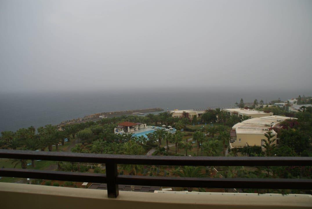 Gartenanlagen vom Zimmer fotografiert Iberostar Waves Creta Panorama & Mare