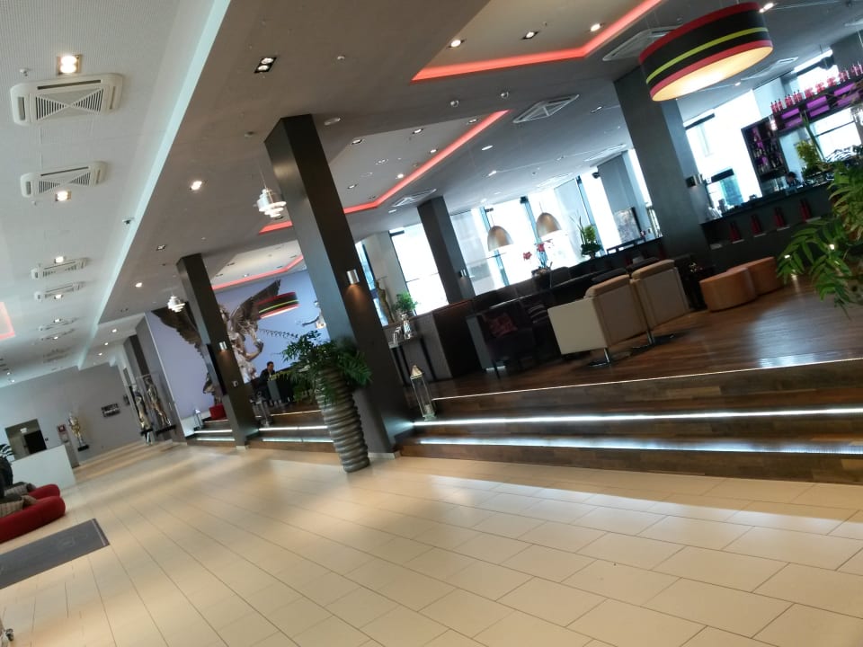 Lobby Leonardo Royal Hotel Munich