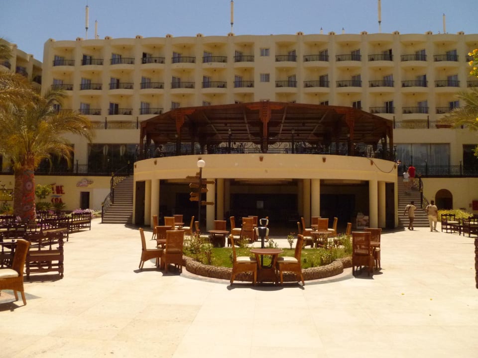 Mit Blick auf das Hotel innen Le Jardin Aqua Park Resort