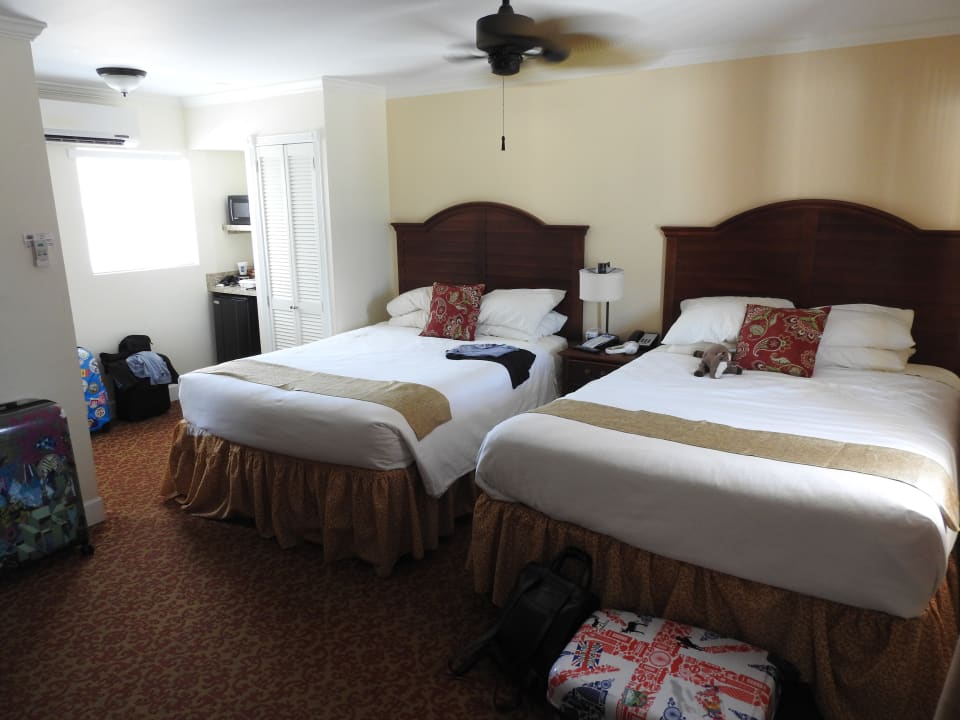 Zimmer La Fiesta Ocean Inn And Suites Hotel