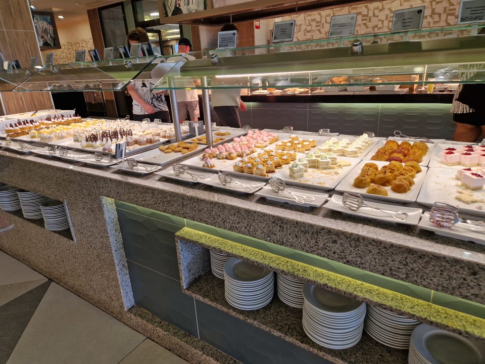 Gastro Hotel Riu Karamboa