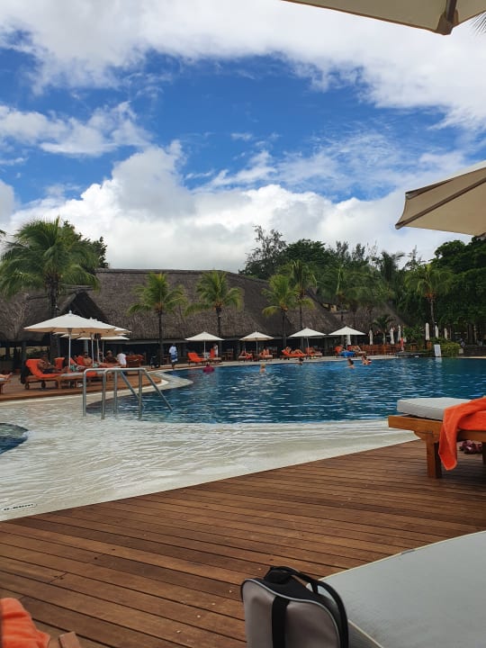 Pool Sands Suites Resort & Spa