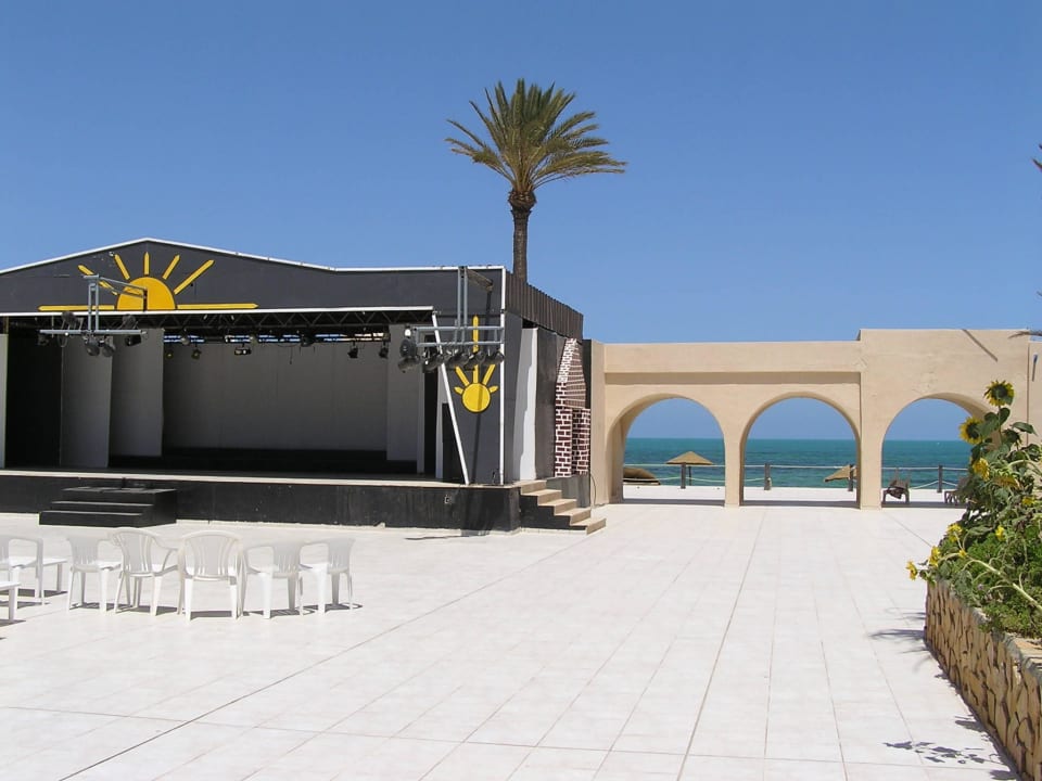 Animationsbühne  Zita Beach Resort