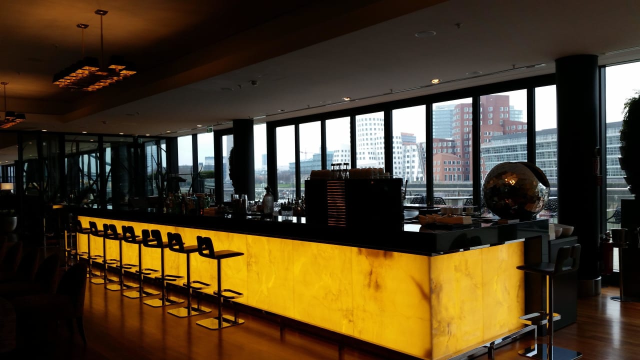 DOX-Bar Hotel Hyatt Regency Düsseldorf