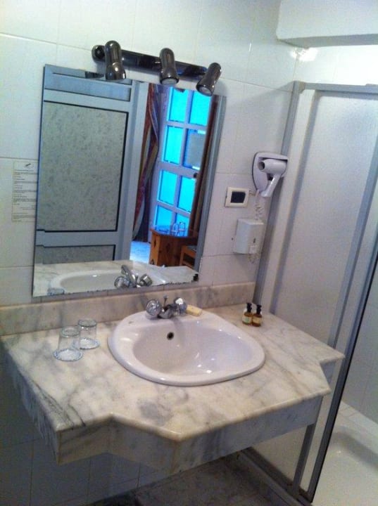 Badezimmer  Ghazala Beach