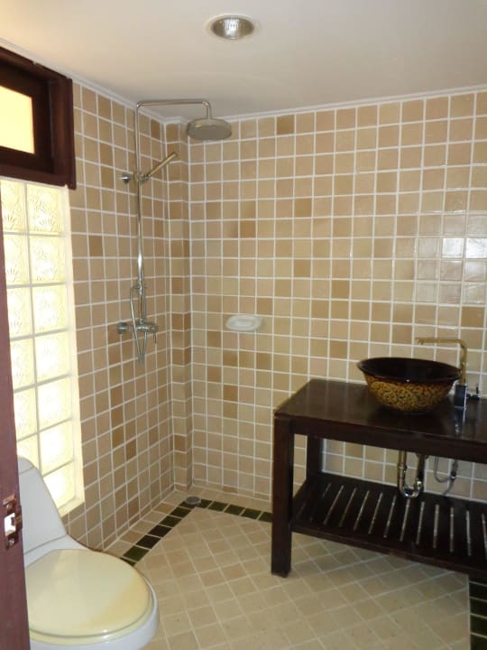 Bad (unten)Villa The Fair House Beach Resort