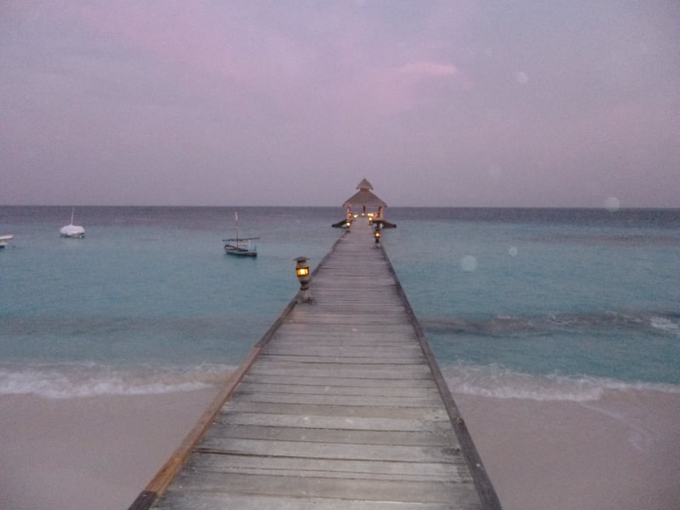 Von der Rezeption aus NH Collection Maldives Reethi Resort