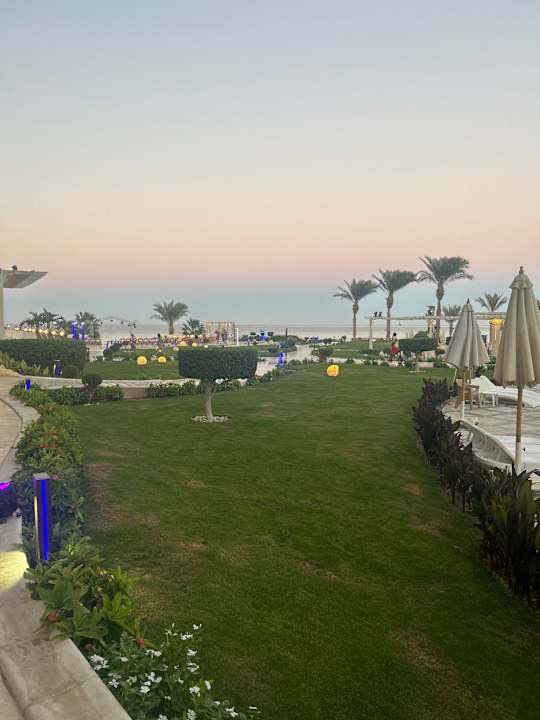 Gartenanlage Gravity Hotel & Aquapark Sahl Hasheesh