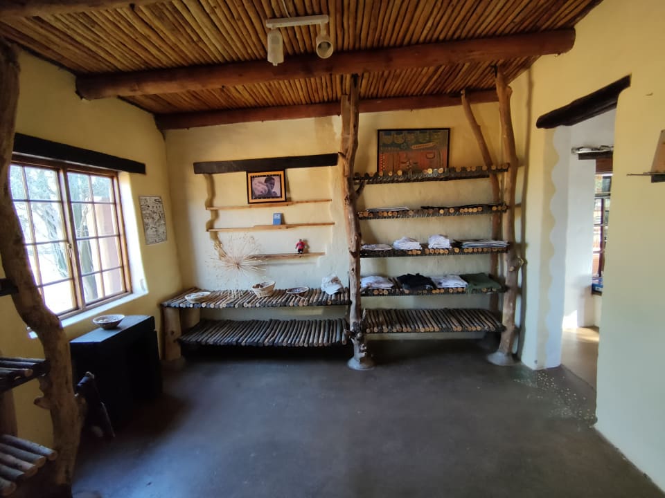 Lobby Hotel Eningu Clay-House Lodge