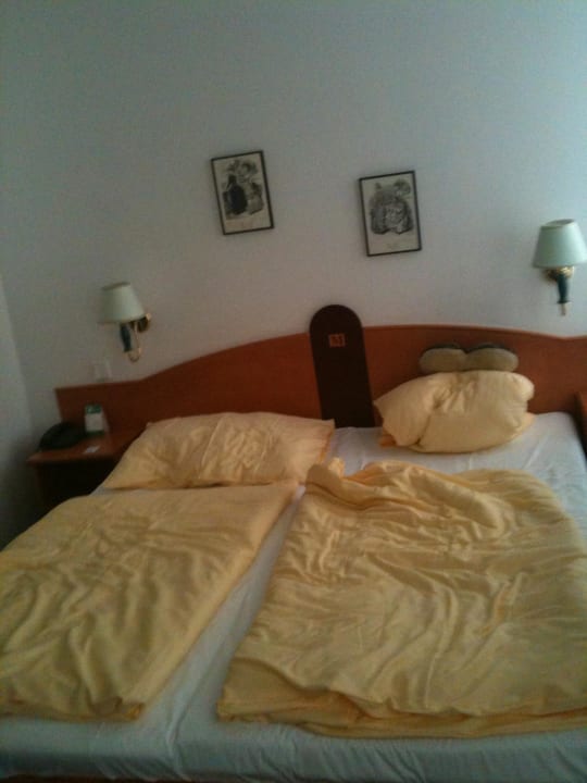 Bett Hotel Merkur