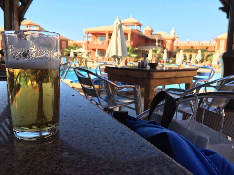 Poolbar im 400er Bereich Pickalbatros Alf Leila Wa Leila Resort - Neverland Hurghada