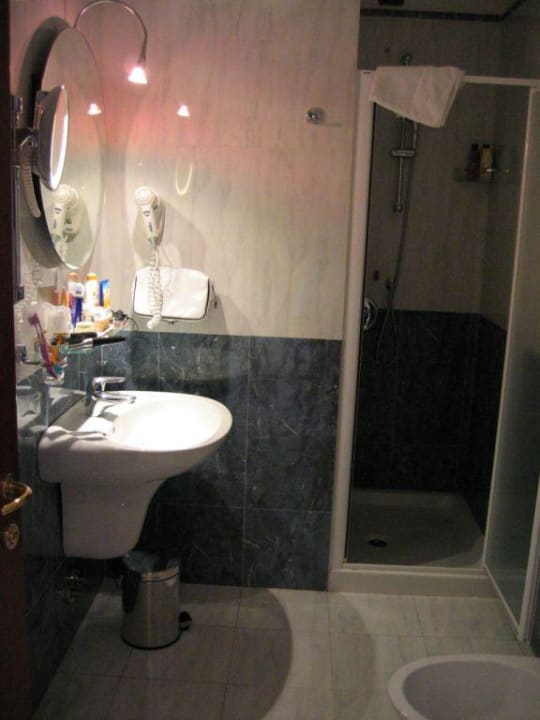 Badezimmer Hotel Olivo