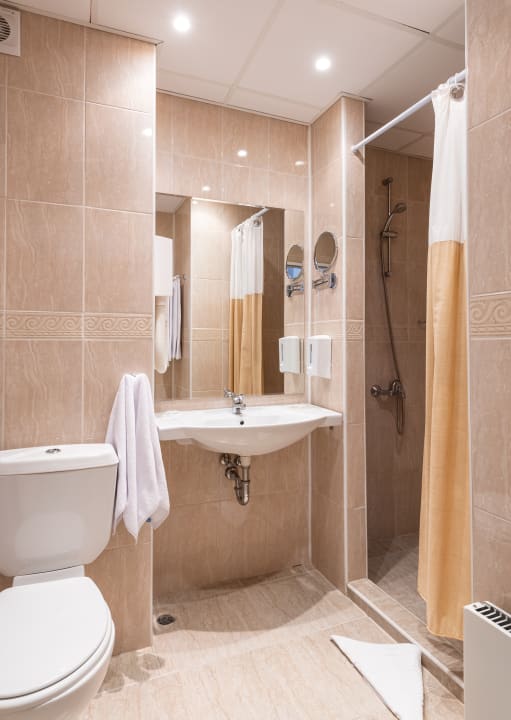 Zimmer Hotel Hrizantema