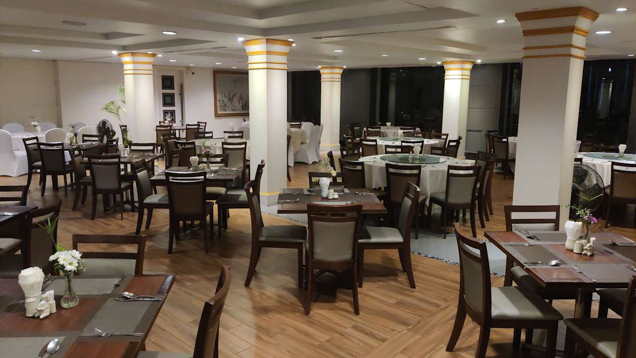 Gastro Tawa Ravadee Resort