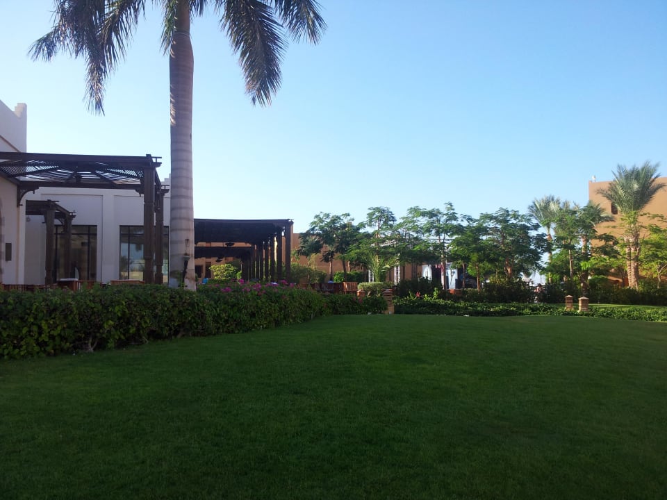 Showbühne und Terrasse Stella Beach Resort & Spa Makadi Bay