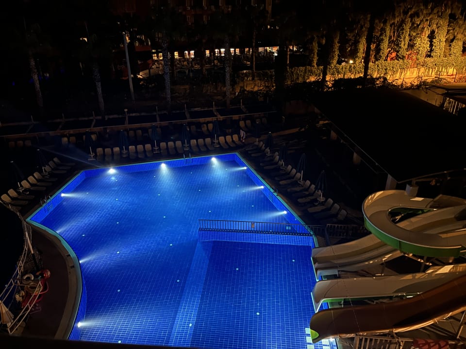 Pool Can Garden Resort