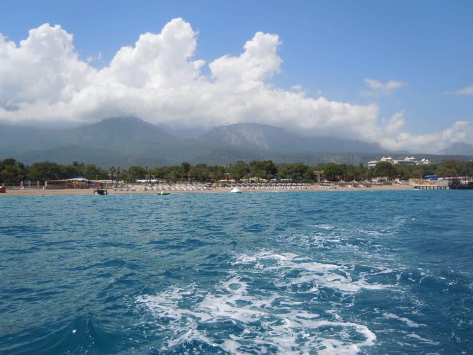 Strandstreifen vom Tauchboot Pirate's Beach Club