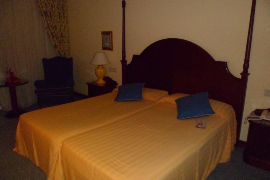 Unser Bett im Doppelzimmer Hotel Riu Madeira