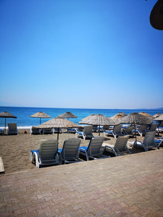 Strand Royal Beach Club Hotel