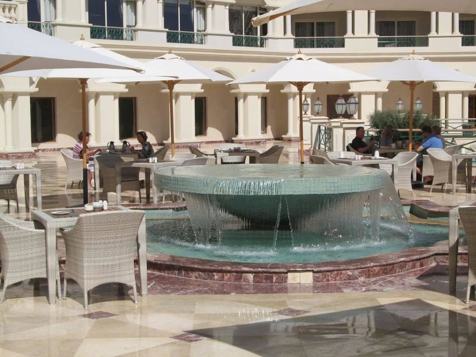 Beim Frühstück Baron Palace Sahl Hasheesh