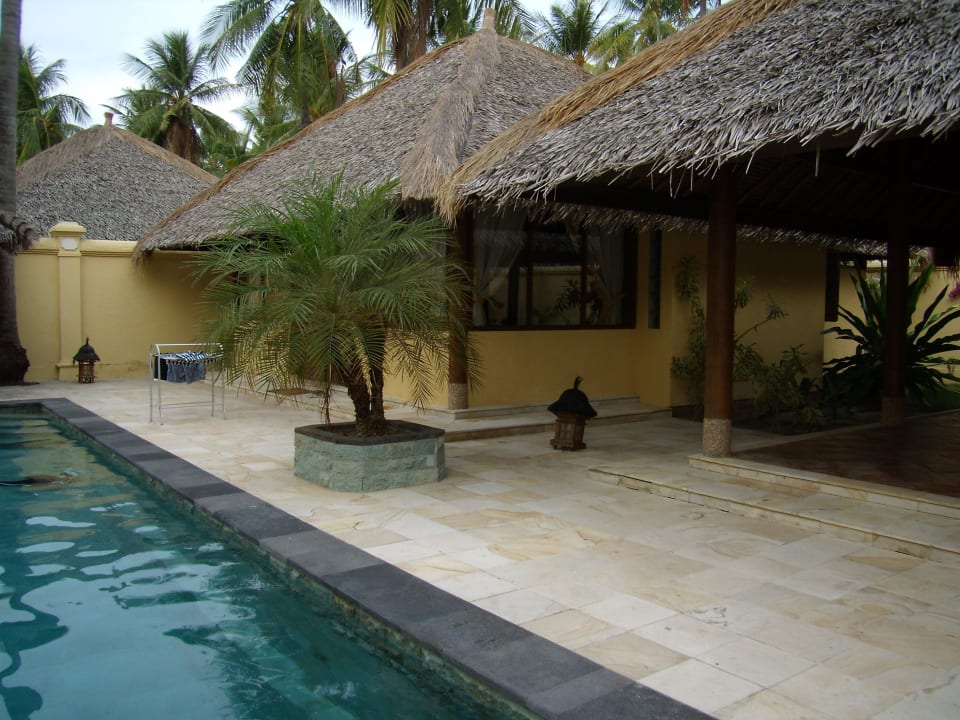 Poolvilla  - Blick auf's Schlafzimmer Kura Kura Resort