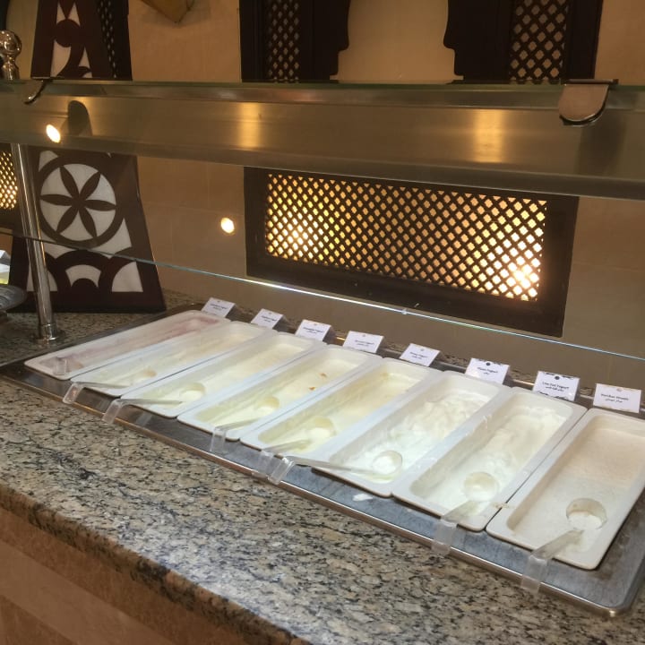 Joghurt  Miramar Al Aqah Beach Resort