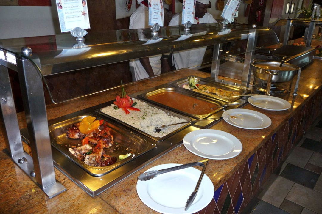 Buffet Dreams La Romana Resort & Spa