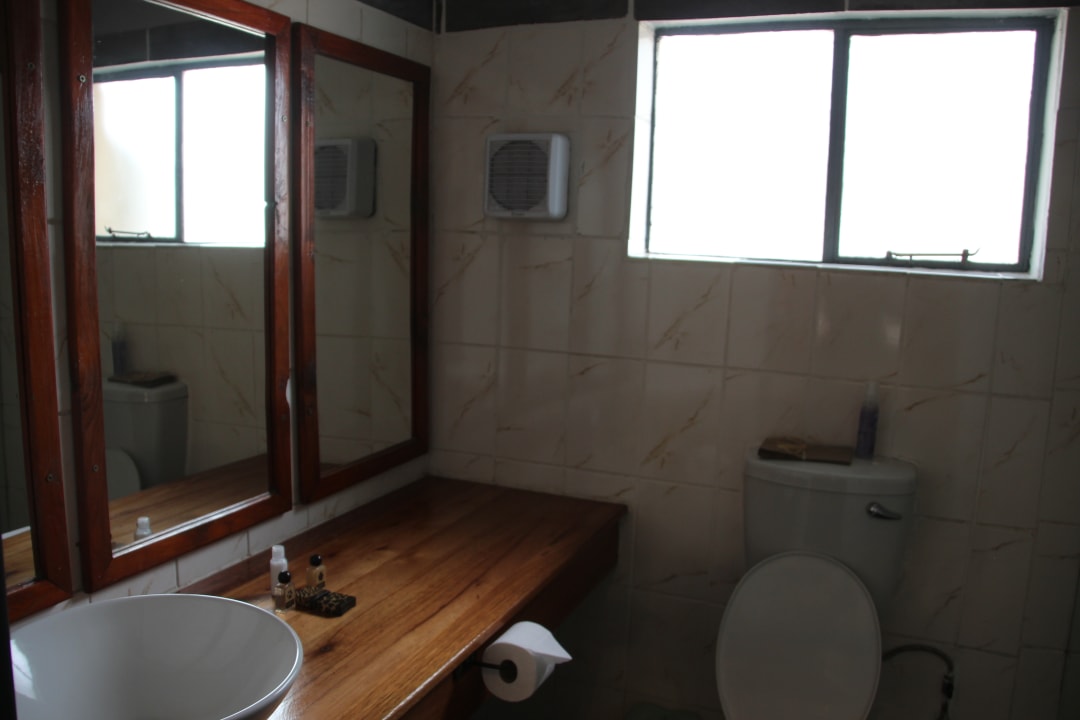 Zimmer Island Safari Lodge