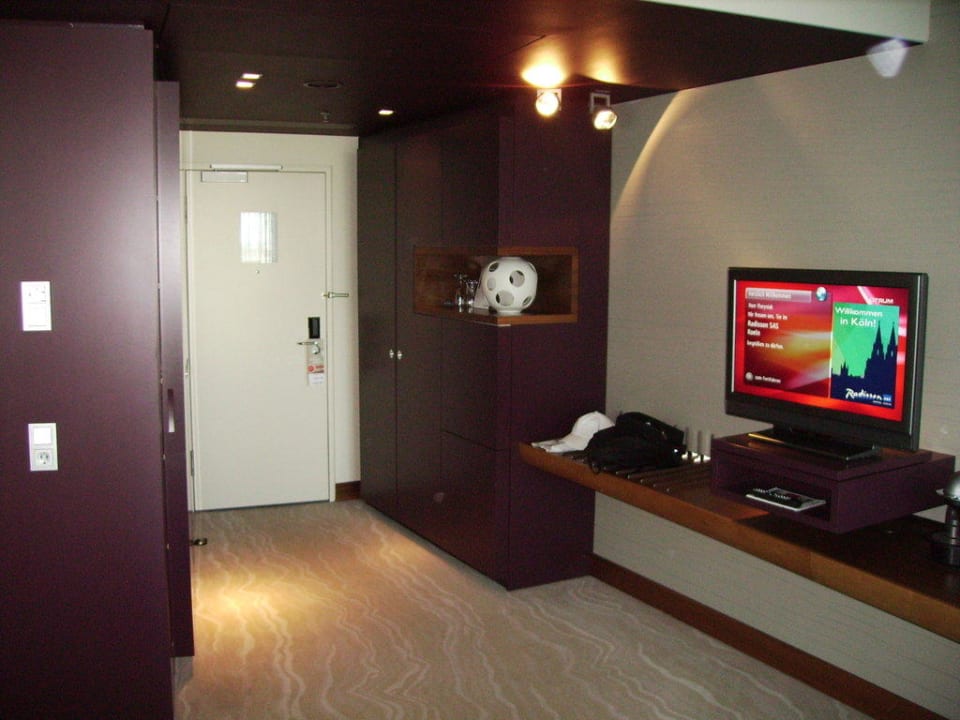 Zimmer Eingangsbereich Radisson Blu Hotel Köln