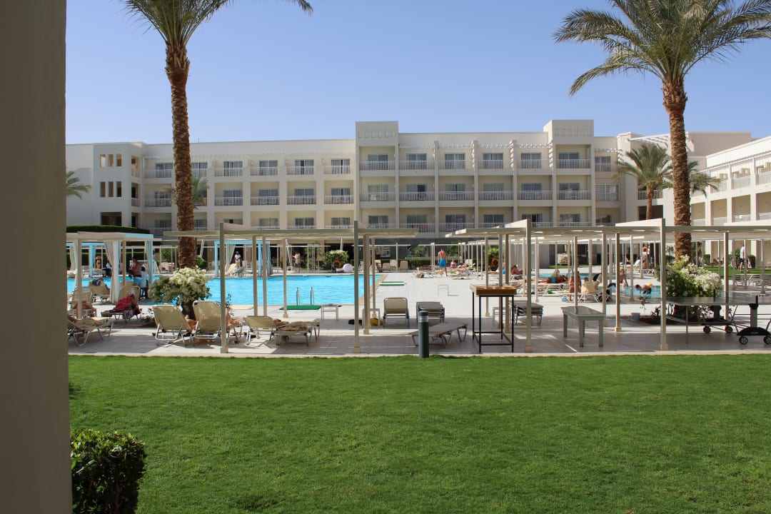 Blick von der Terasse Poolseite Jaz Aquaviva