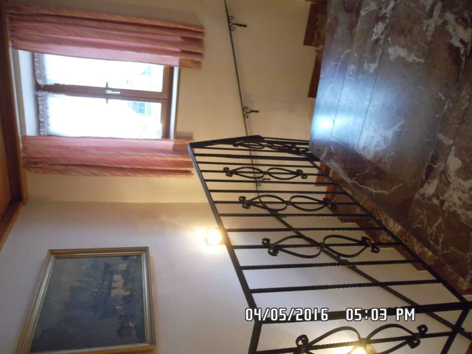 Die Treppe zu den Schlafzimmern Hotel Königssee