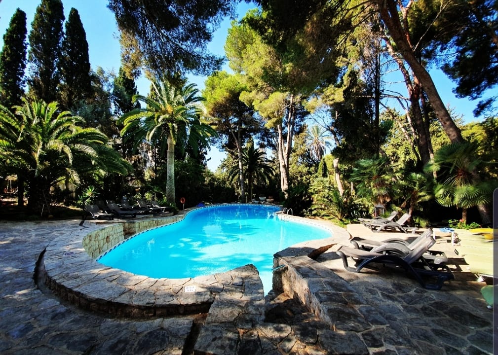 Pool Lago Garden