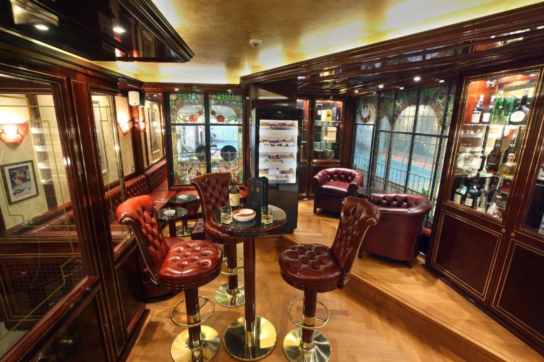 Fumoir Smokies Hotel Alex