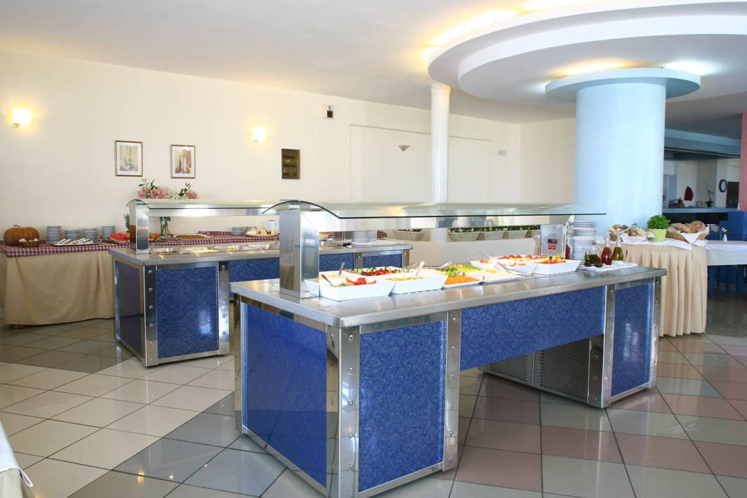 Buffet area Hotel Evelyn Beach