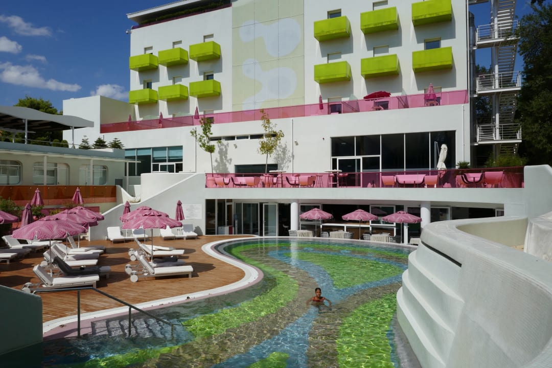 Pool Hotel Semiramis