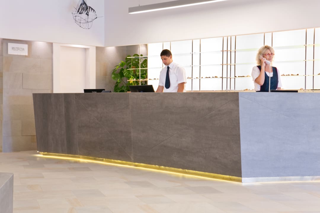 Lobby Hotel Castellastva