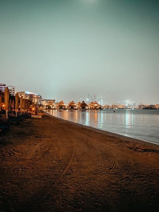 Strand Anantara The Palm Dubai Resort