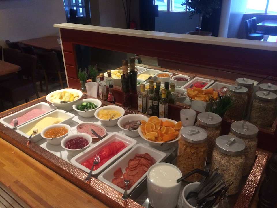 Frühstücksbuffet 22 Hill Hotel