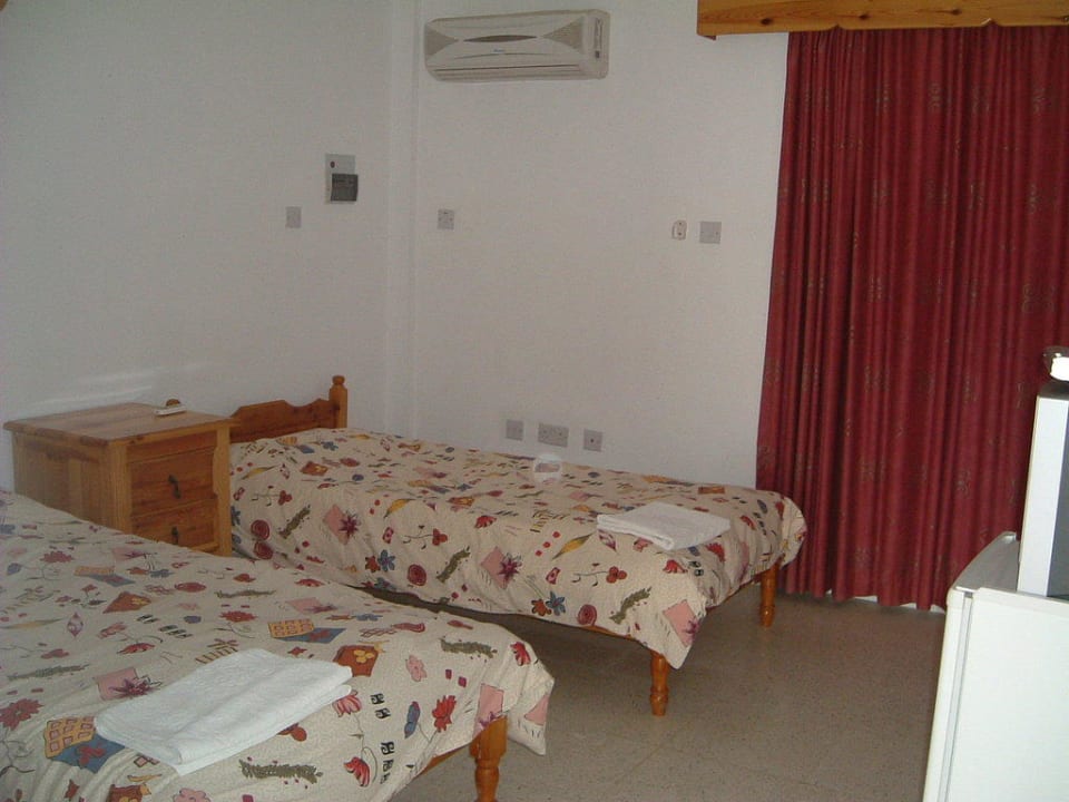 Paradise Twin Room Paradise Bungalows