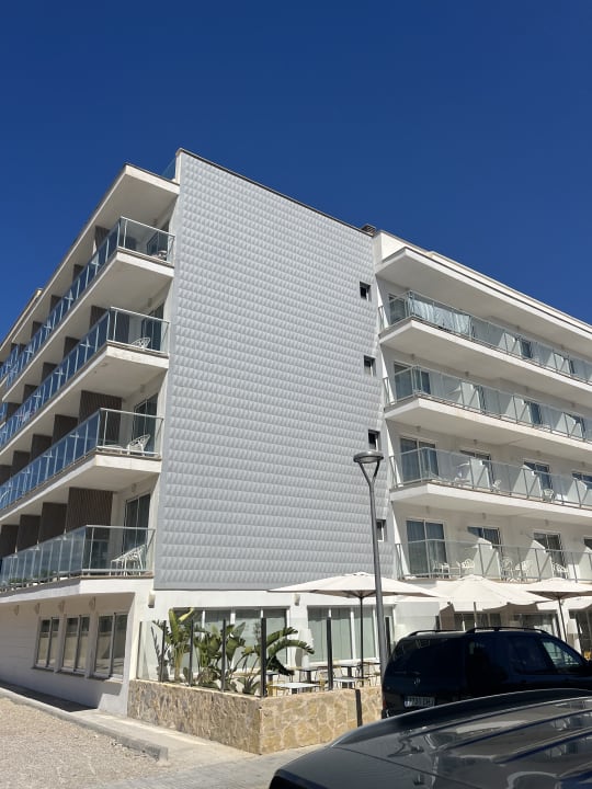 Außenansicht Hotel Sant Jordi