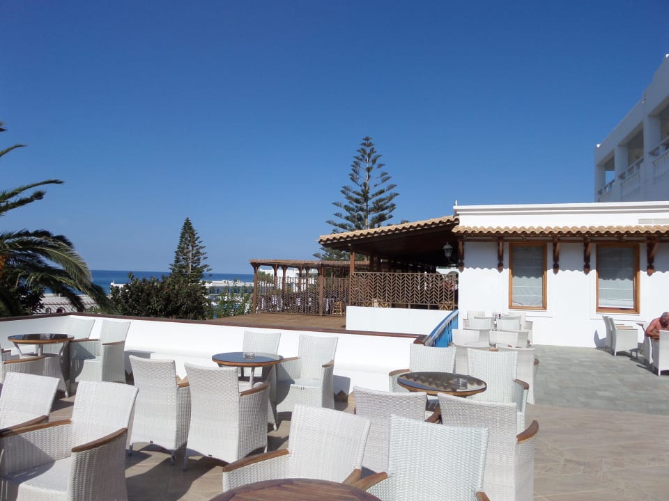 Terrasse Mitsis Selection Rinela