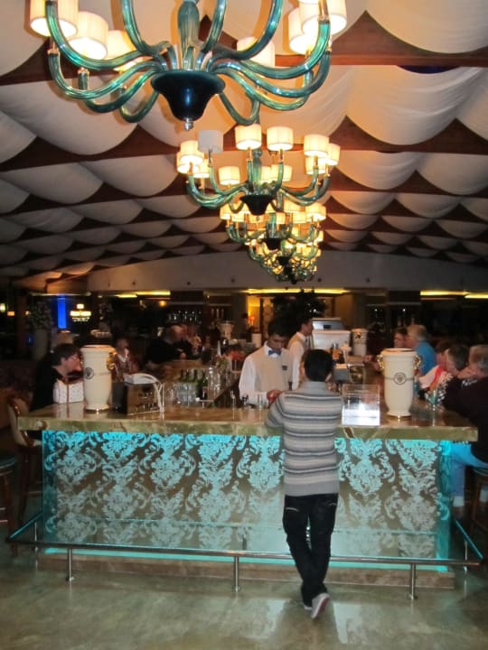 Bar/ Lobby Granada Luxury Okurcalar