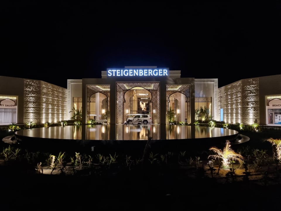 Außenansicht Steigenberger Resort Ras Soma